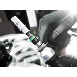 Serie 7400 Kraftform Pistoolgreep instelbare momentschroevendraaier (3,0 - 6.0 Nm) met Rapidaptor snelwisselhouder Serie 7400 Kraftform Pistoolgreep instelbare momentschroevendraaier (3,0 - 6.0 Nm) met Rapidaptor snelwisselhouder